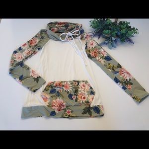 Women’s light long sleeve shirt